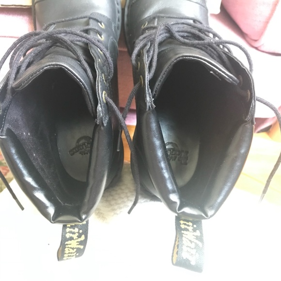 Dr.Martens Averil ankle boot - Picture 11 of 16